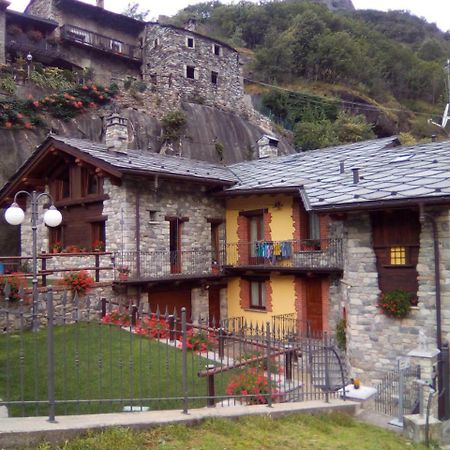 La Coccinella Villa Donnaz Eksteriør bilde