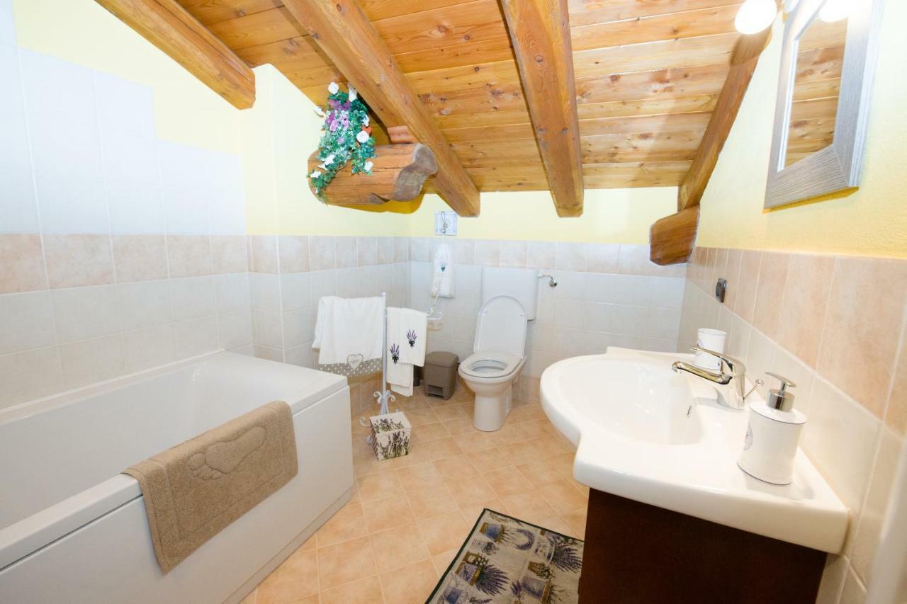 La Coccinella Villa Donnaz Eksteriør bilde